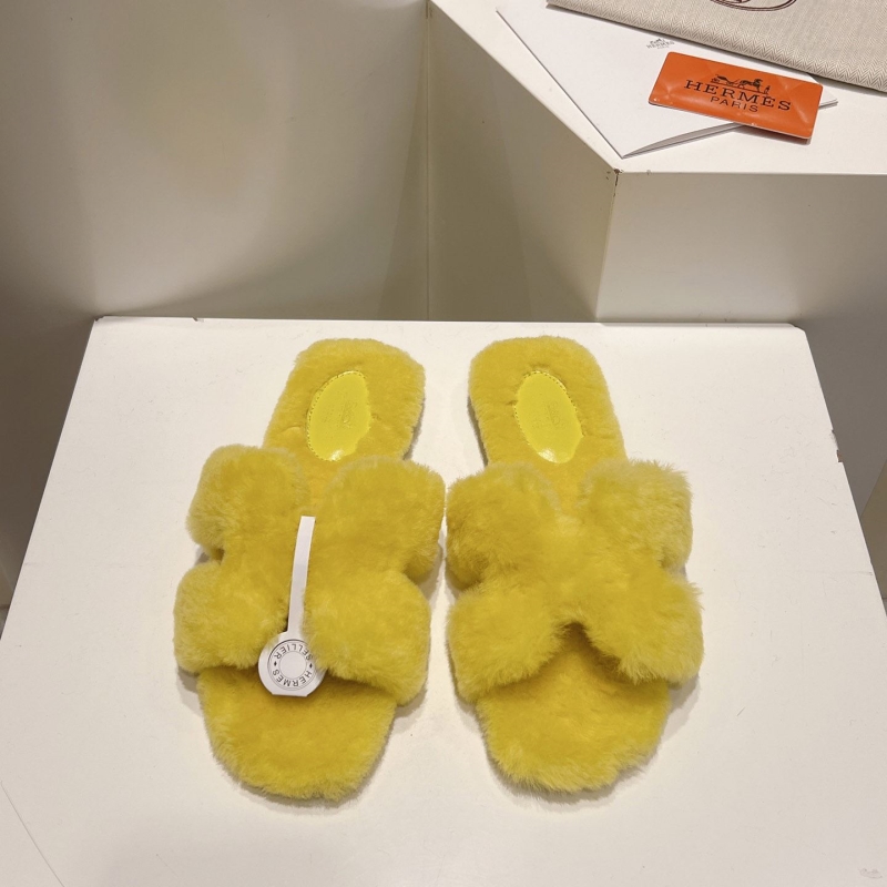 H**mes slippers
